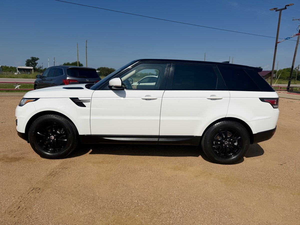 Used 2017 Land Rover Range Rover Sport SE AWD/4WD image 8
