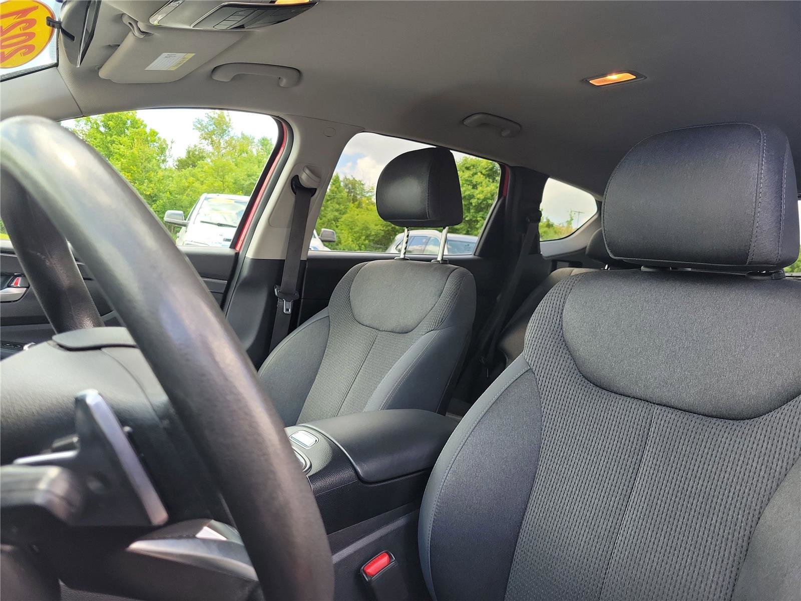 Used 2021 Hyundai Santa Fe SEL AWD/4WD image 15