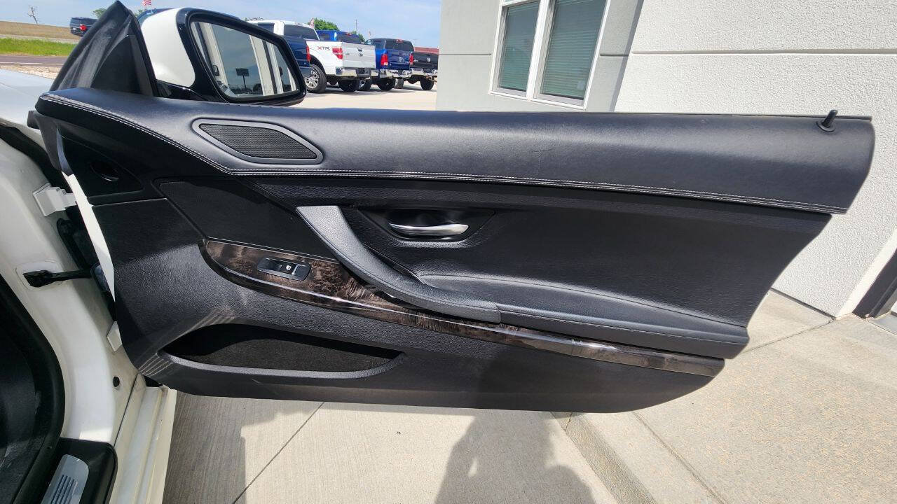 Used 2014 BMW 640i xDrive Convertible AWD/4WD image 19