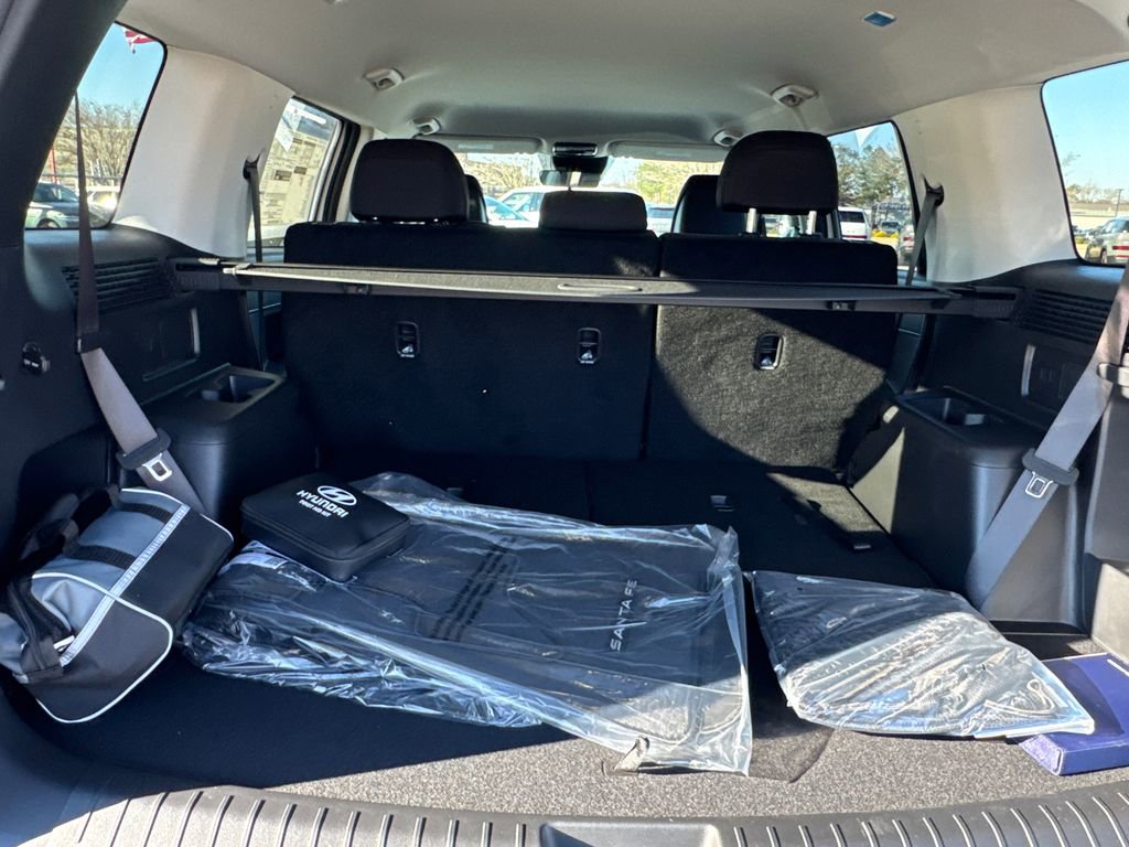 New 2026 Hyundai Santa Fe SE image 14