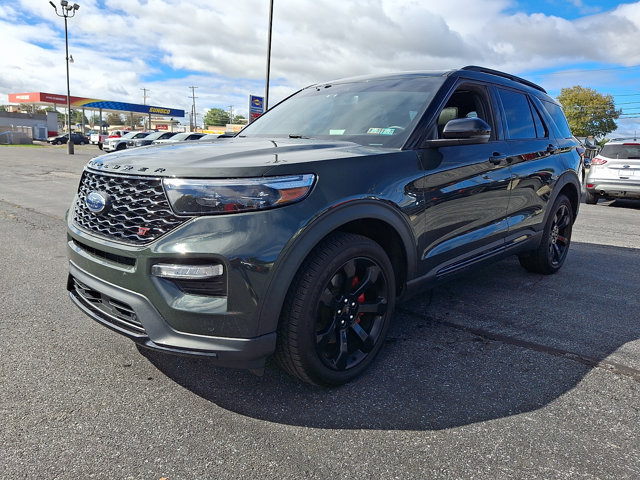 Certified 2024 Ford Explorer ST w/ Equipment Group 401A AWD/4WD image 3