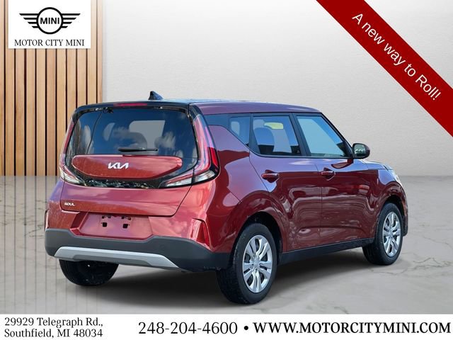 Used 2023 Kia Soul LX image 4