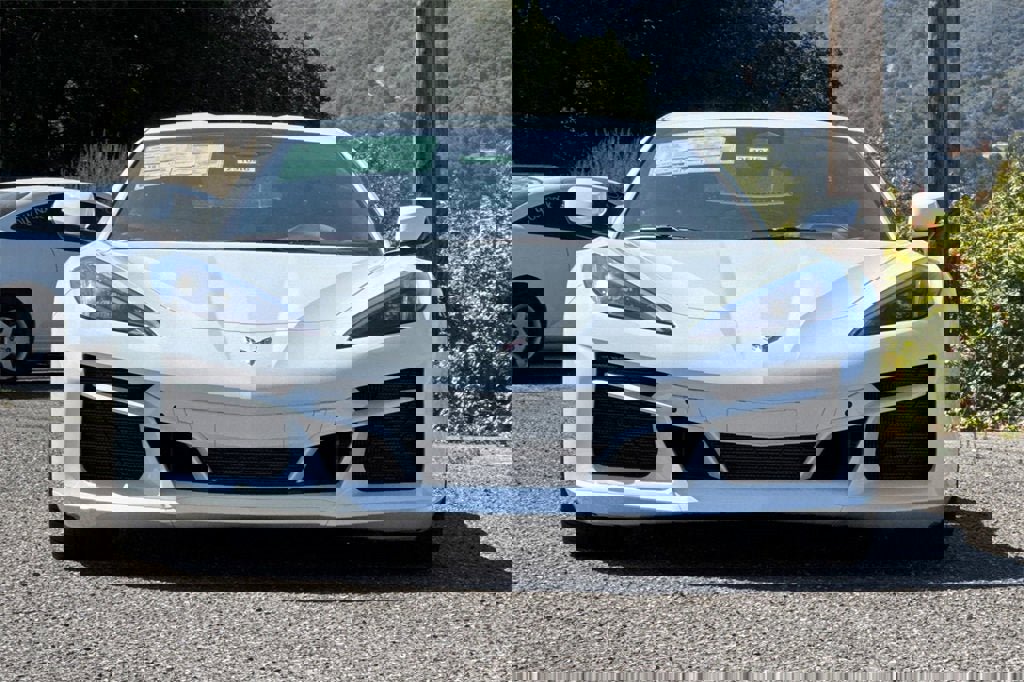 New 2025 Chevrolet Corvette E-Ray w/ ZER Performance Package image 9