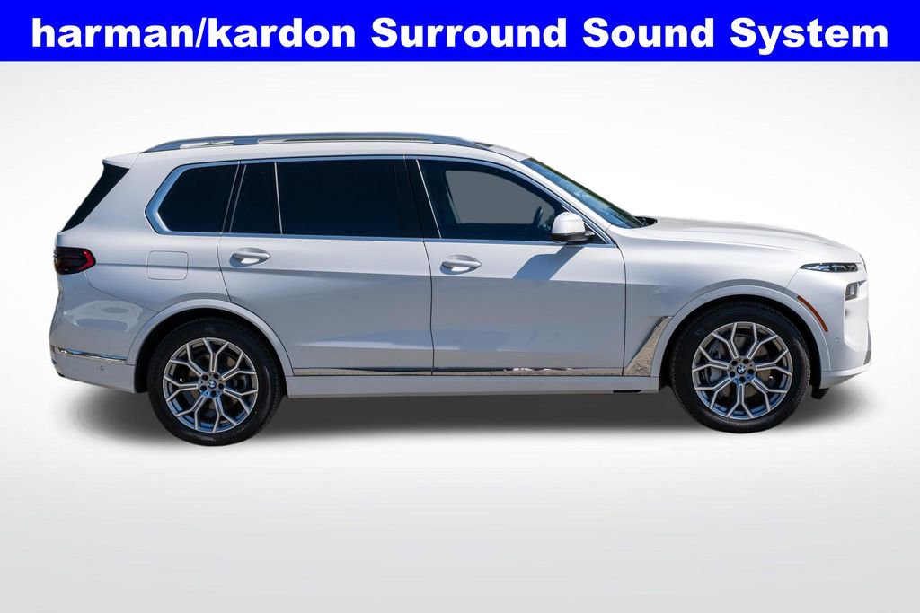 Used 2024 BMW X7 xDrive40i w/ Premium Package AWD/4WD image 9