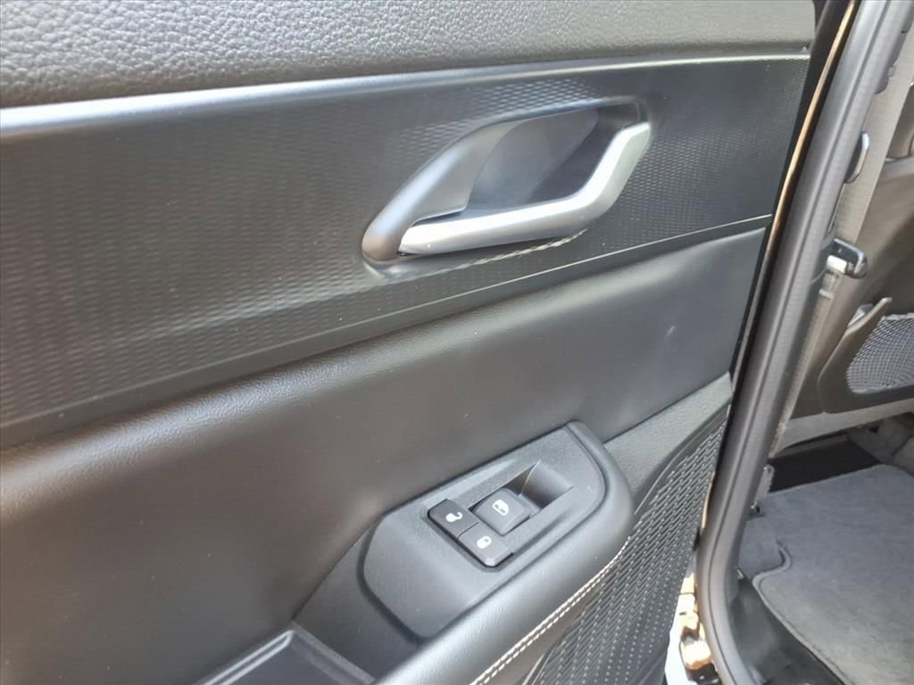 Used 2024 Jeep Grand Cherokee L Altitude image 10