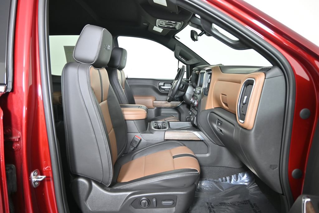 Used 2022 Chevrolet Silverado 1500 High Country w/ Technology Package image 14