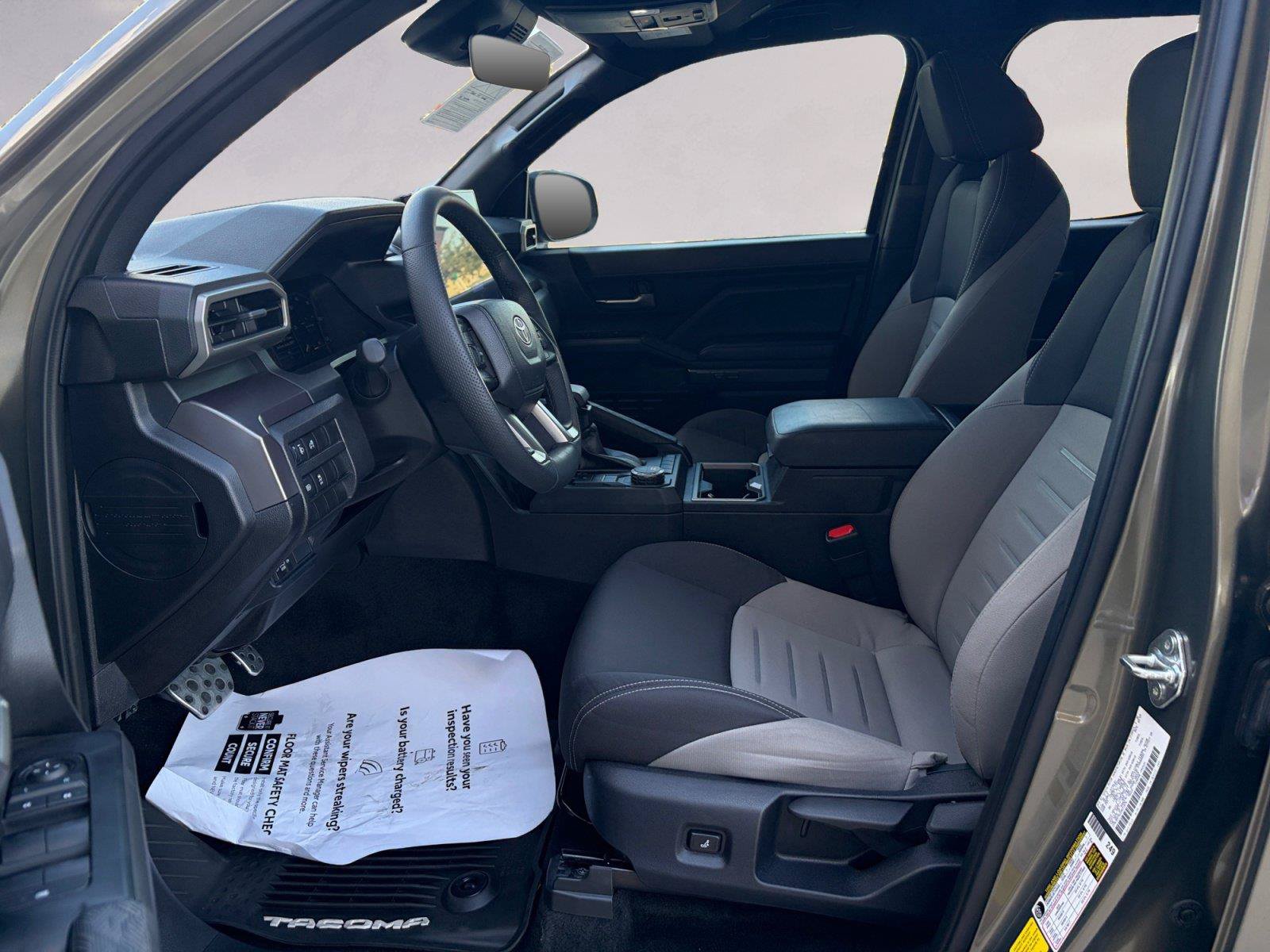 Used 2025 Toyota Tacoma TRD Sport RWD image 9