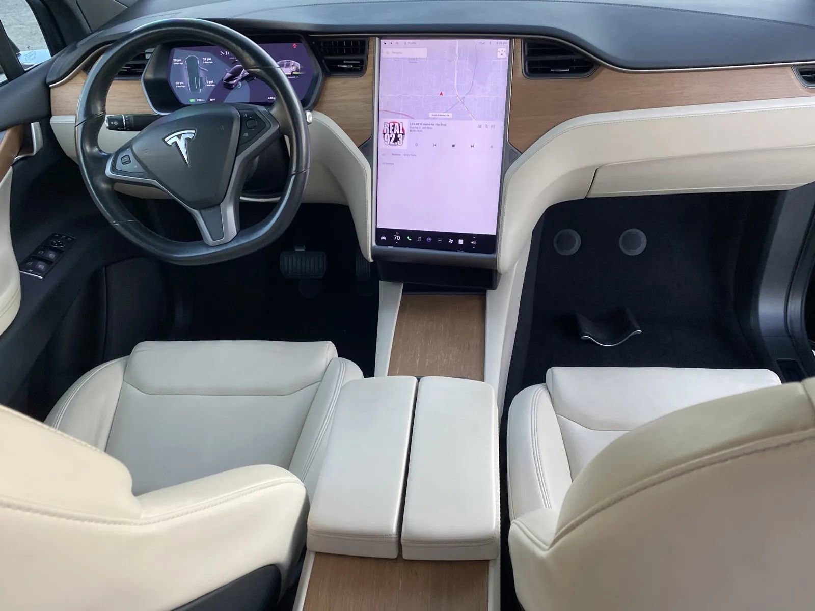 Used 2020 Tesla Model X Long Range image 5