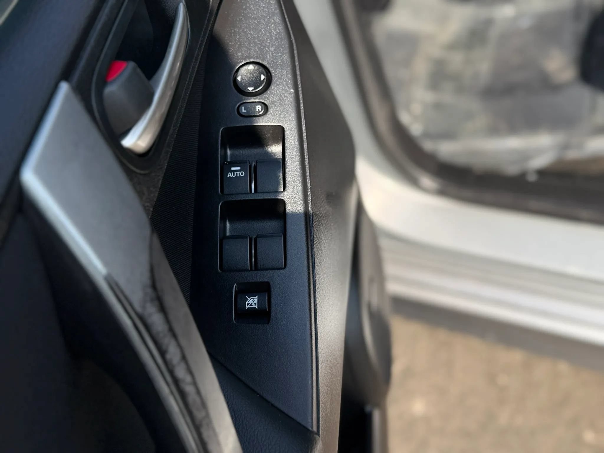 Used 2012 MAZDA MAZDA3 s Touring FWD image 27