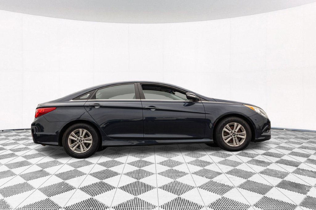 Used 2014 Hyundai Sonata GLS w/ Popular Equipment Group 2 FWD image 11