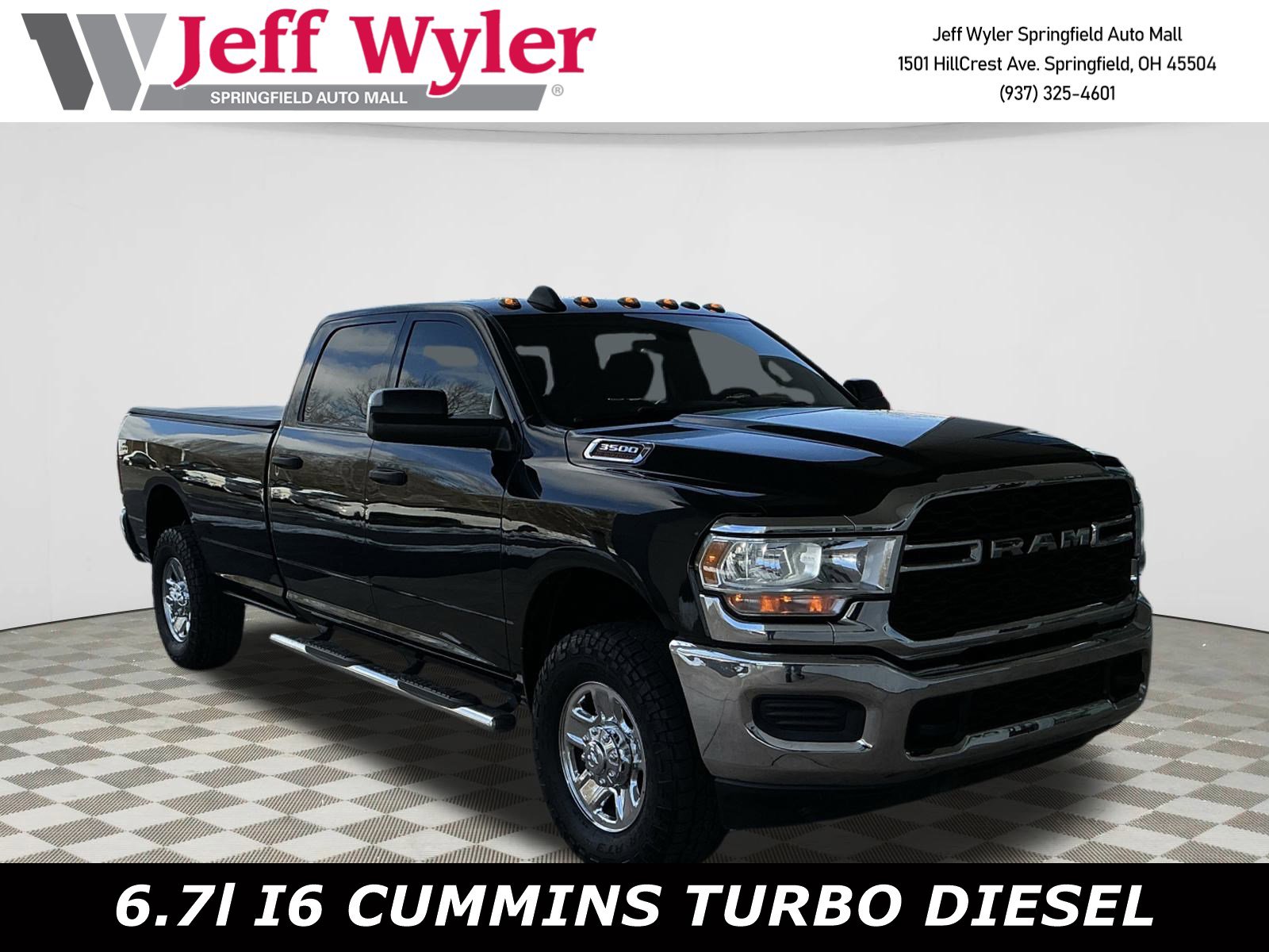 Used 2022 RAM 3500 Tradesman image 1