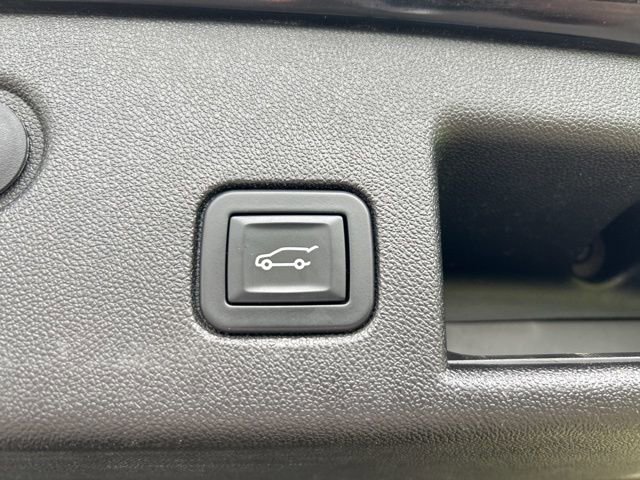 Used 2018 Chevrolet Equinox LT image 35