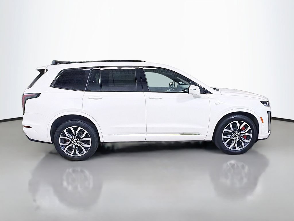 Certified 2024 Cadillac XT6 Sport w/ Technology Package AWD/4WD image 10