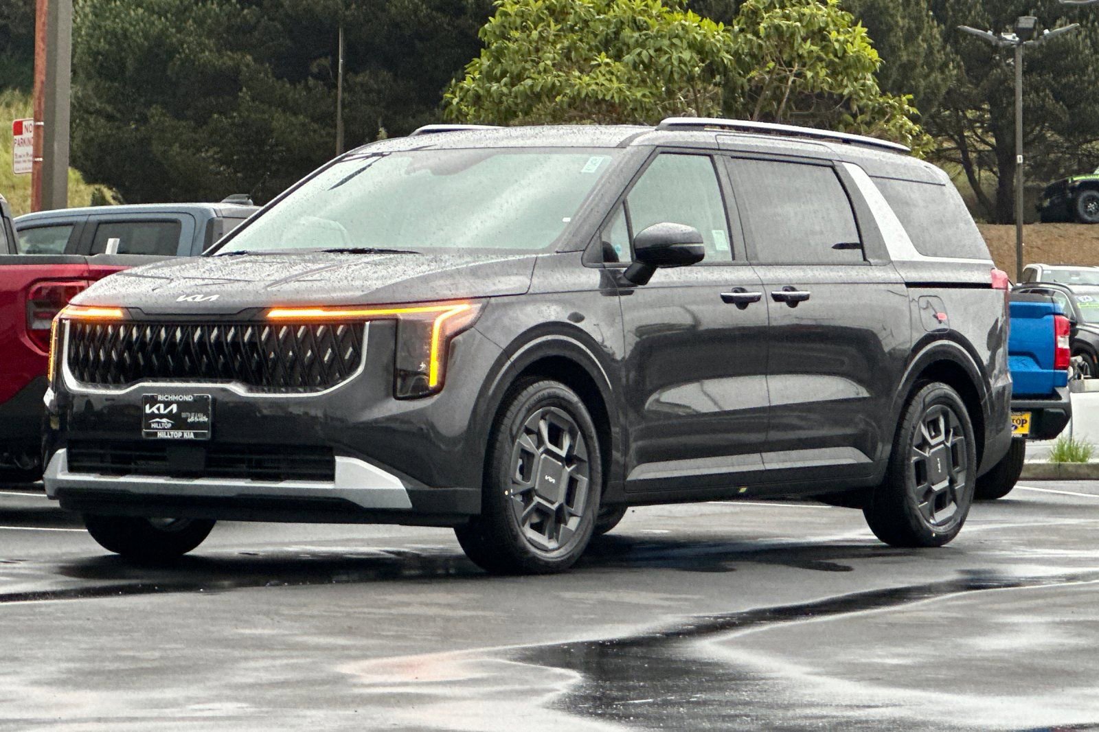 New 2026 Kia Carnival EX image 8