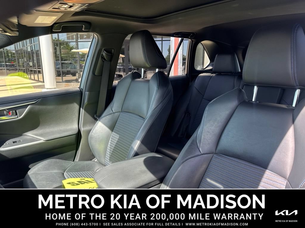 Used 2020 Toyota RAV4 XSE w/ XSE Grade Weather Package AWD/4WD image 16