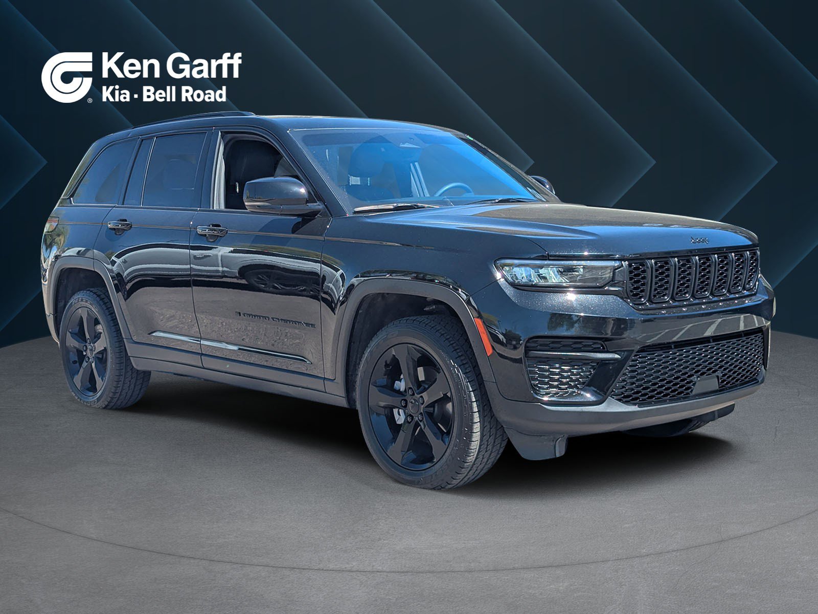 Used 2023 Jeep Grand Cherokee Altitude