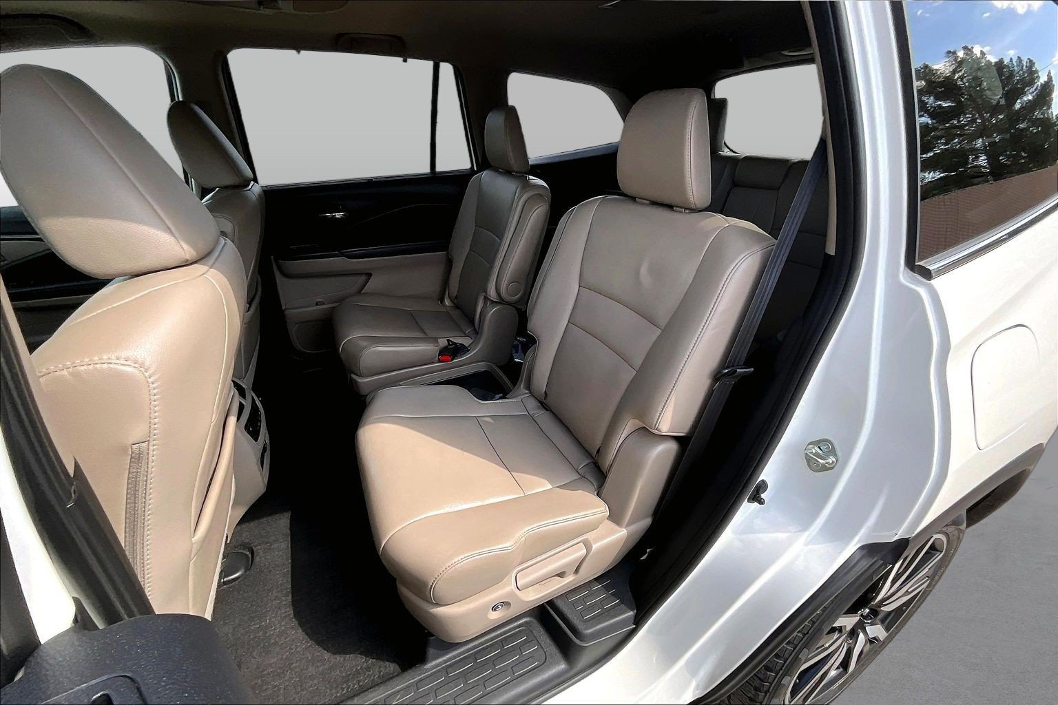 Used 2019 Honda Pilot Touring image 27