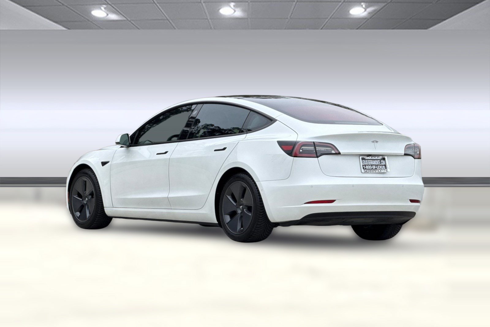 Used 2021 Tesla Model 3 Standard Range Plus RWD image 3