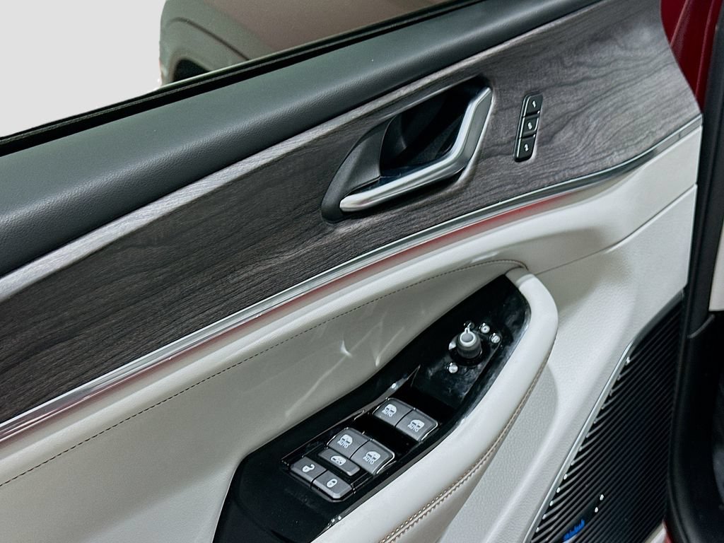 Used 2022 Jeep Grand Cherokee Overland RWD image 18
