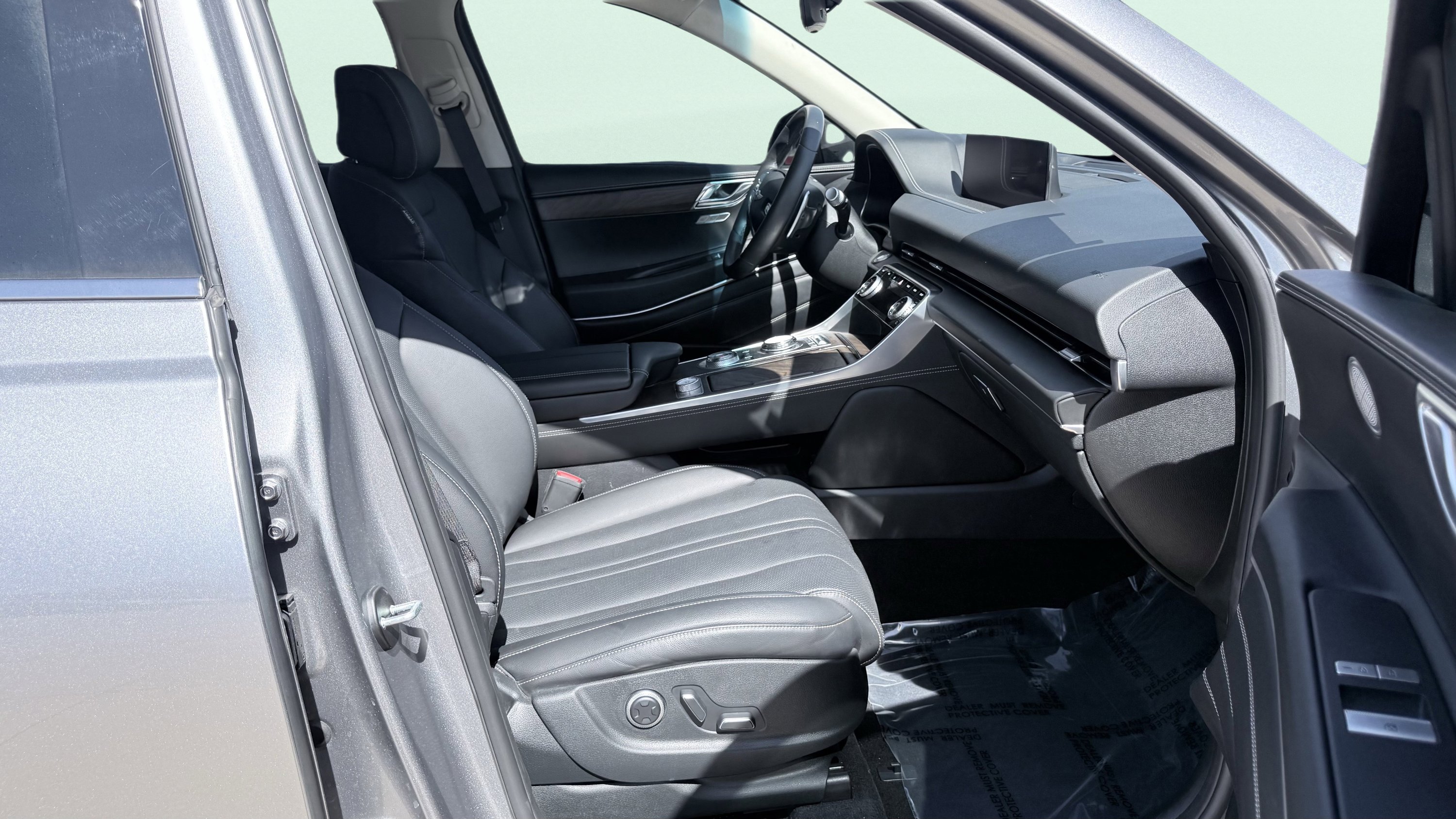 Used 2024 Genesis GV80 2.5T image 43