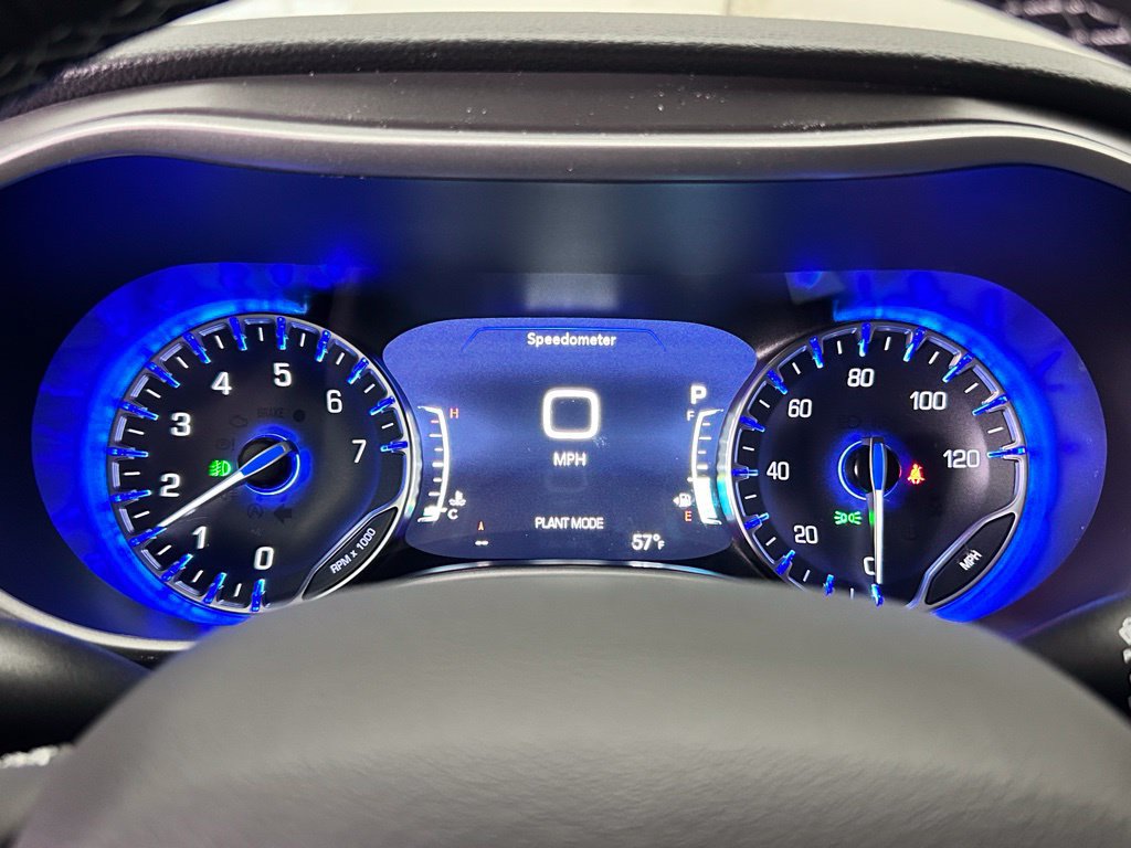 New 2026 Chrysler Pacifica Select AWD/4WD image 30