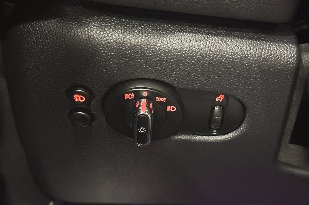 Used 2024 MINI Cooper John Cooper Works FWD image 30