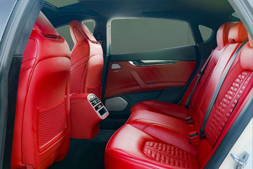 Used 2022 Maserati Quattroporte Modena image 19