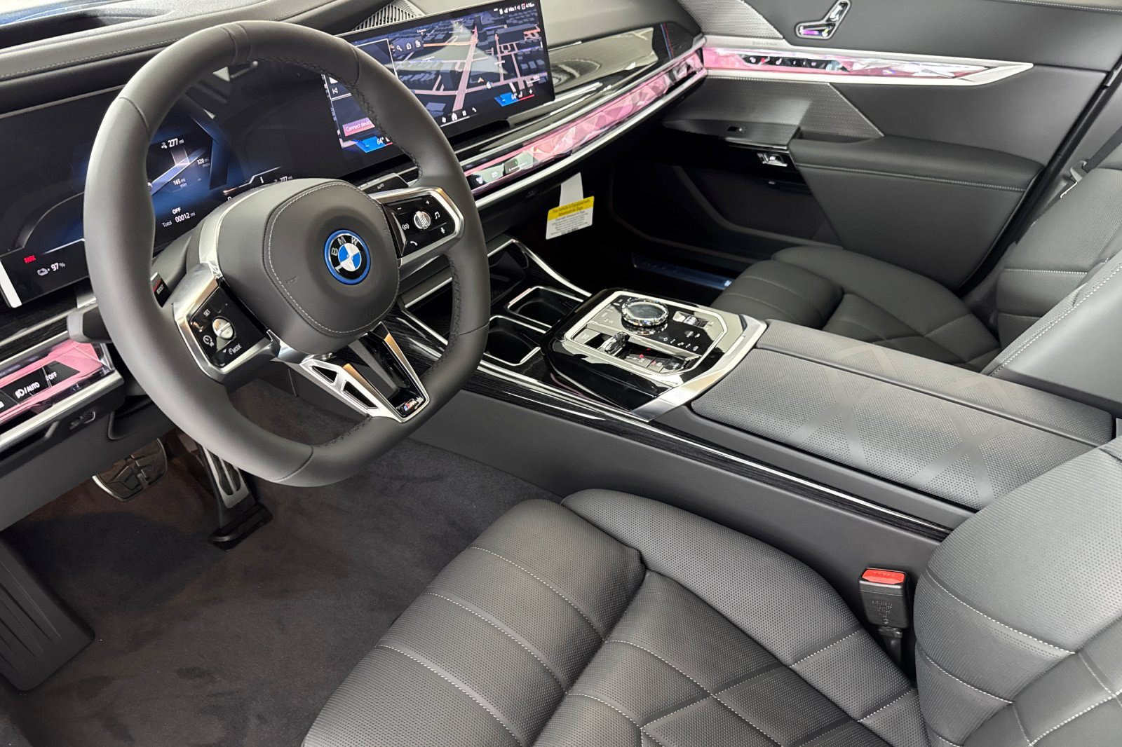 Used 2026 BMW i7 xDrive60 w/ M Sport Package RWD image 4