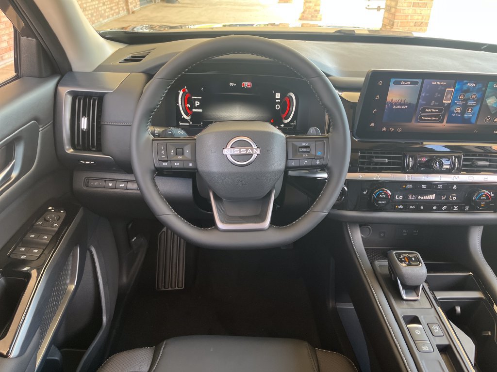 New 2026 Nissan Pathfinder SL FWD image 13