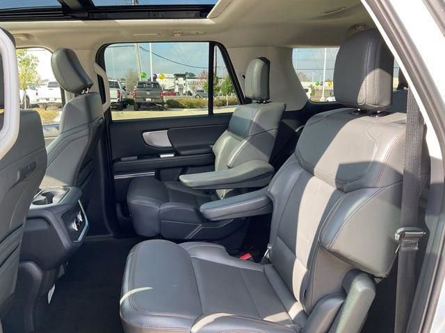 Used 2025 Ford Expedition Max Active image 27