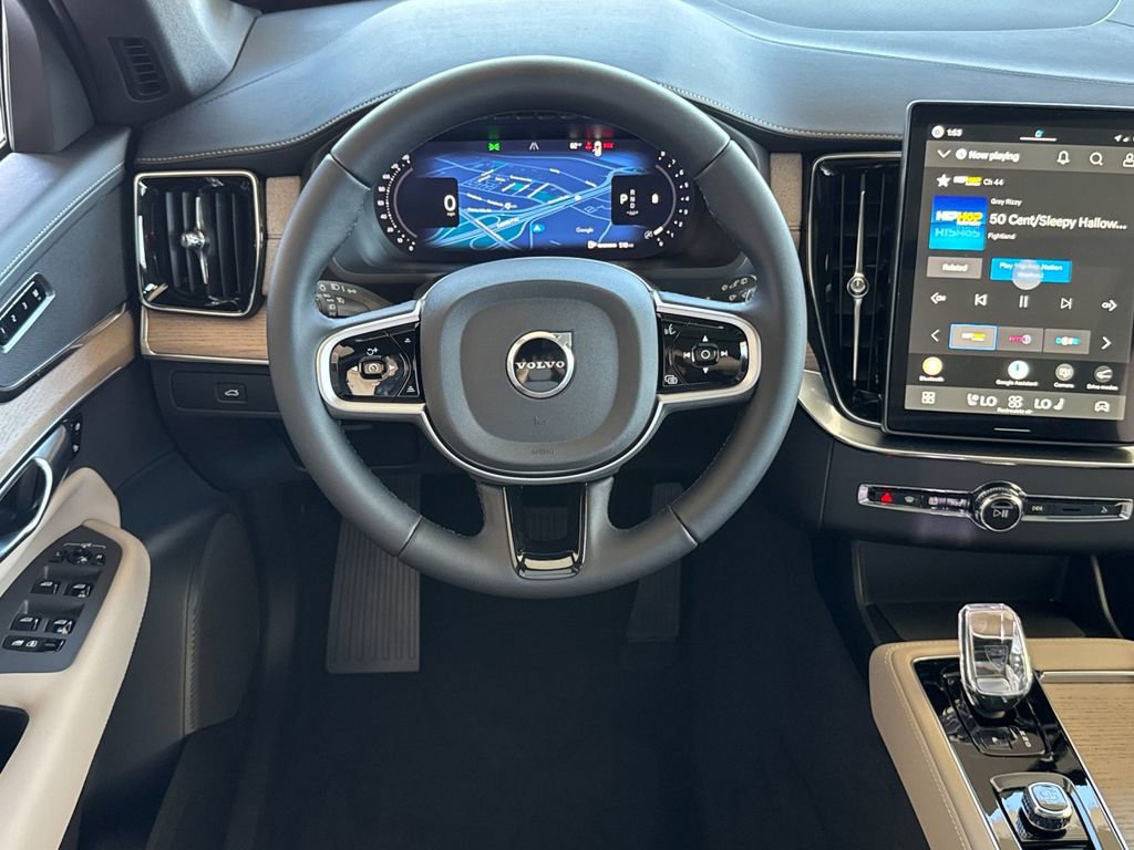 New 2026 Volvo XC90 B5 Core image 13