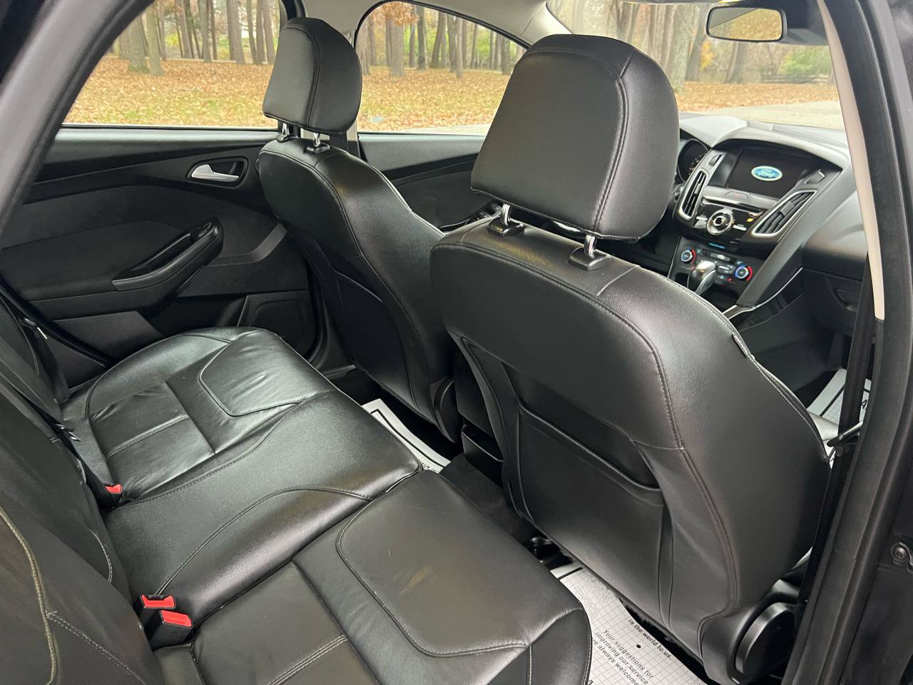 Used 2016 Ford Focus Titanium w/ Titanium Technology Package image 21