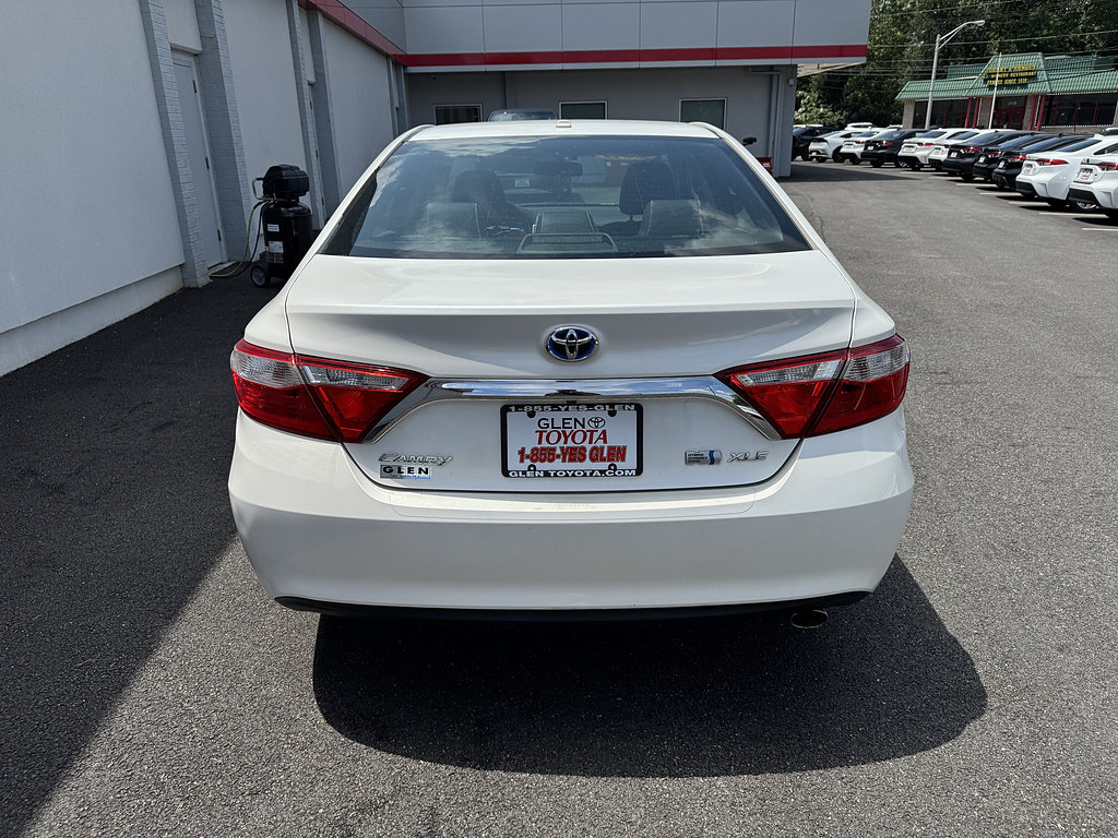 Certified 2017 Toyota Camry XLE w/ Moonroof Package FWD image 6