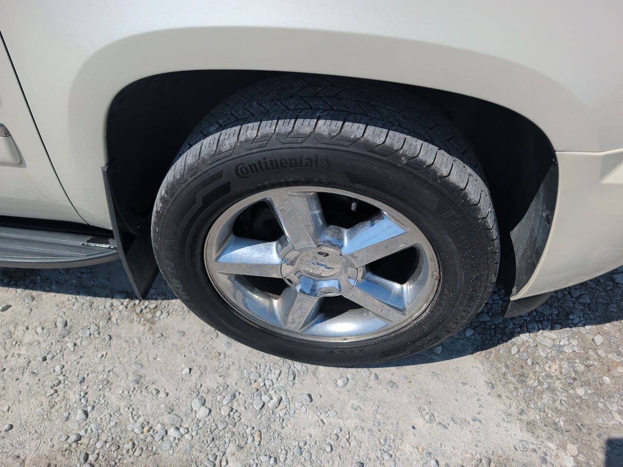 Used 2014 Chevrolet Tahoe LTZ AWD/4WD image 9