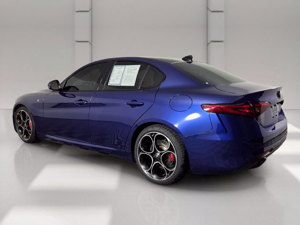 Used 2023 Alfa Romeo Giulia Ti w/ Active Assist Plus Package RWD image 5