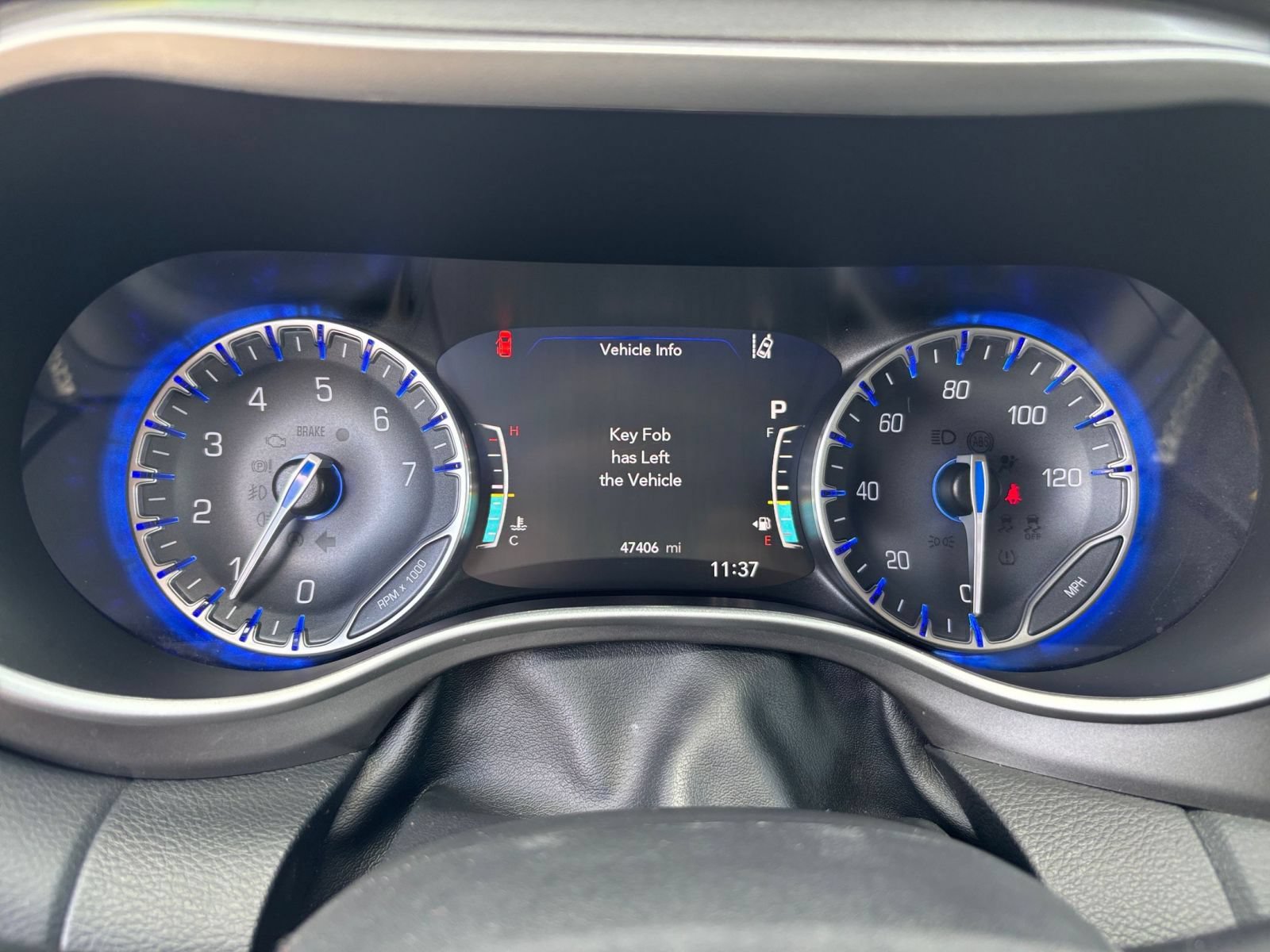 Used 2022 Chrysler Pacifica Touring-L FWD image 42