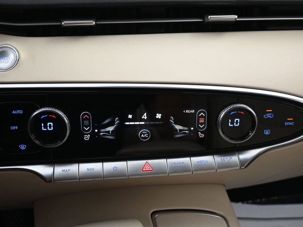 Used 2023 Genesis GV70 2.5T image 16