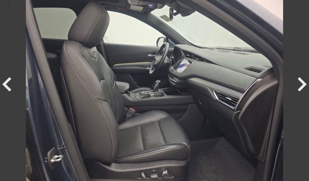 Used 2019 Cadillac XT4 Premium Luxury AWD/4WD image 12