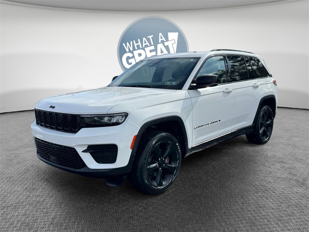 Certified 2023 Jeep Grand Cherokee Altitude image 4