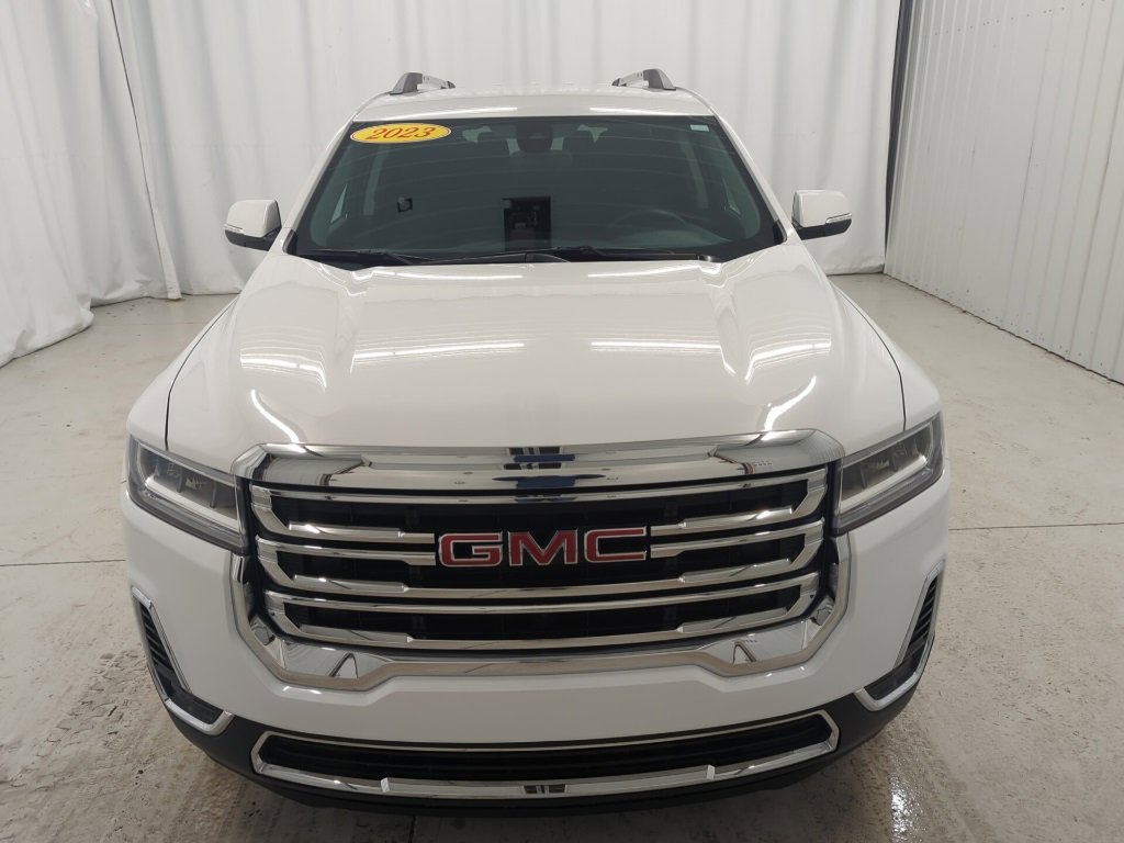Used 2023 GMC Acadia SLE w/ Driver Convenience Package image 6