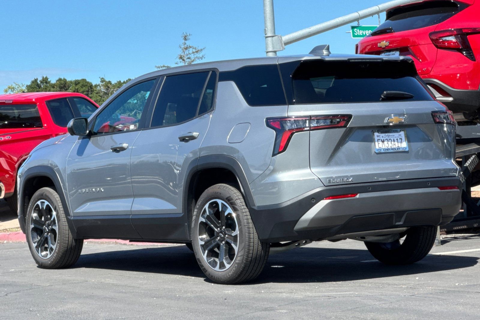 Used 2026 Chevrolet Equinox LT image 7