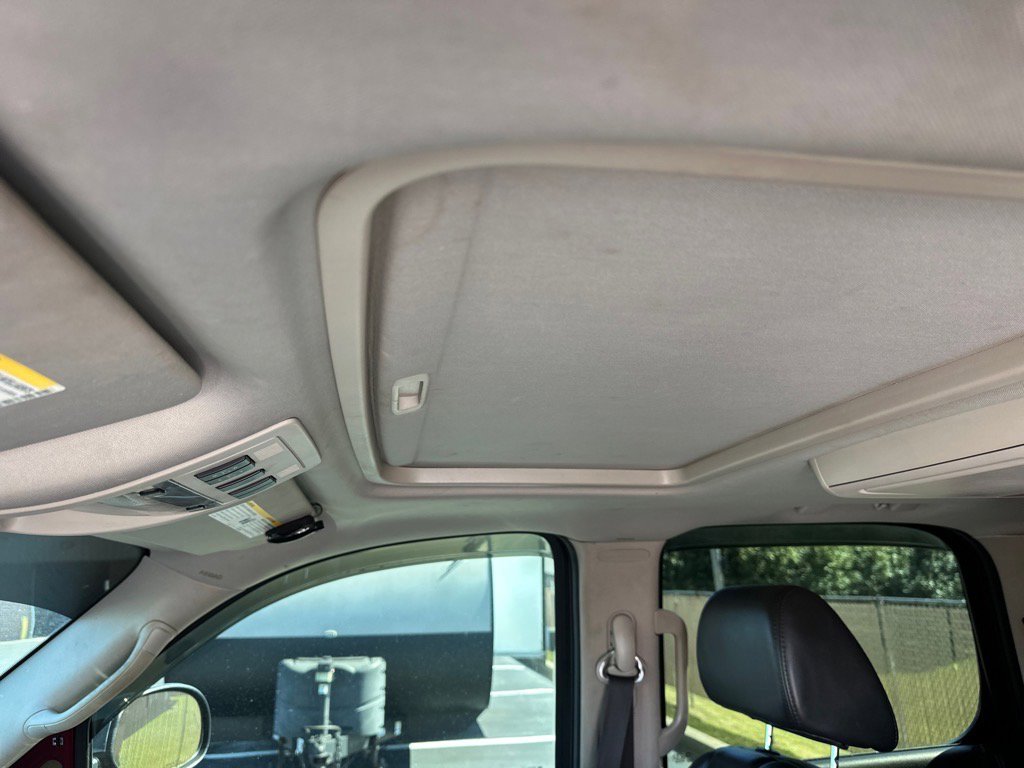 Used 2007 Chevrolet Tahoe LTZ w/ LTZ Preferred Equipment Group image 19