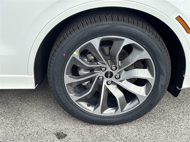 New 2026 Lincoln Aviator 2WD w/ Jet Appearance Package image 9