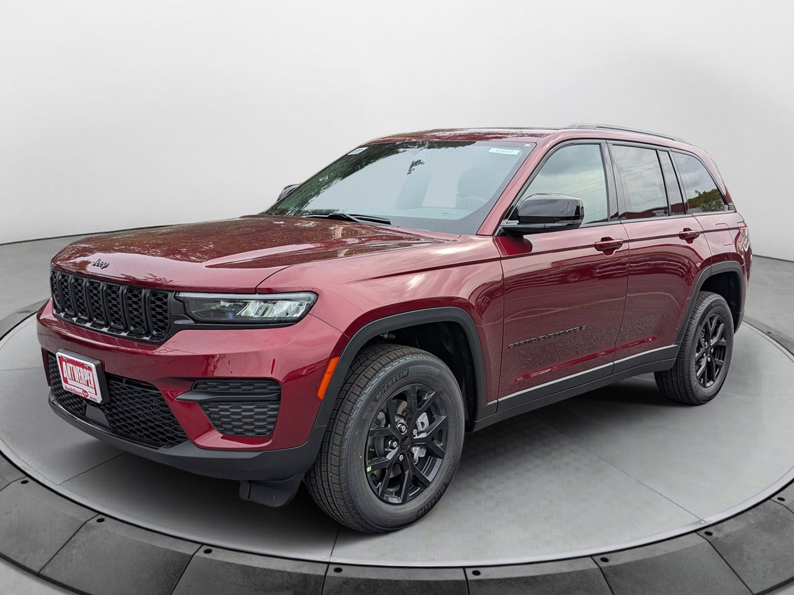 New 2025 Jeep Grand Cherokee Altitude AWD/4WD image 6
