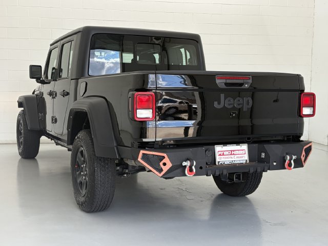 Used 2024 Jeep Gladiator Sport AWD/4WD image 5
