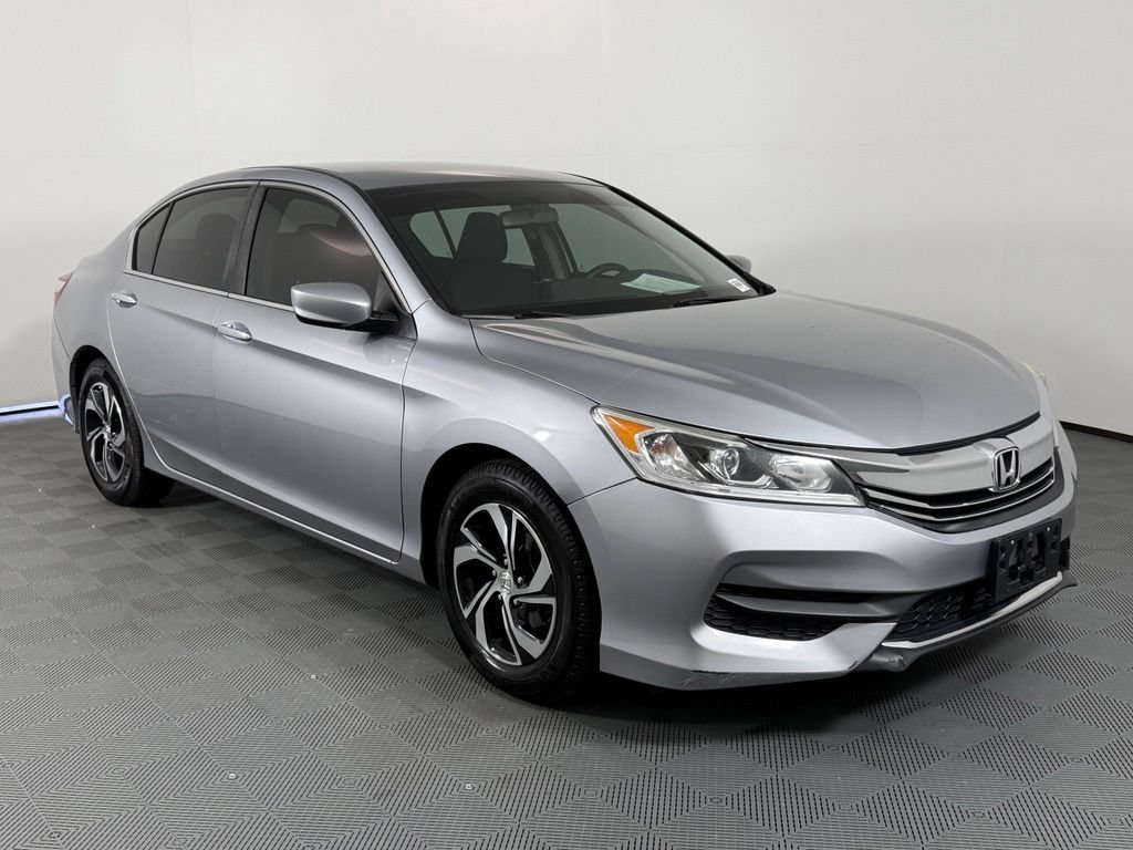 Used 2017 Honda Accord LX image 9