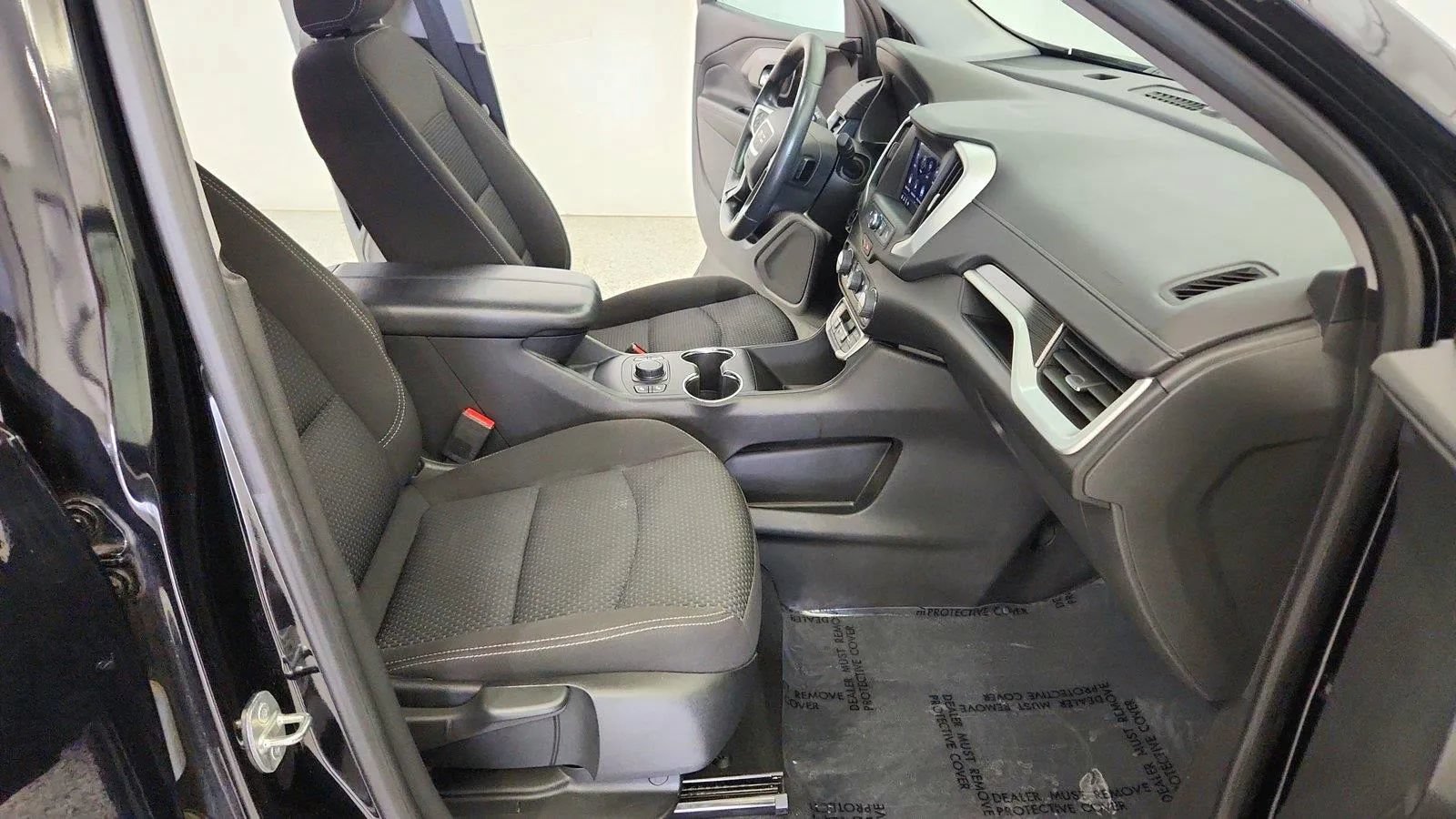 Used 2023 GMC Terrain SLE w/ Driver Convenience Package FWD image 29