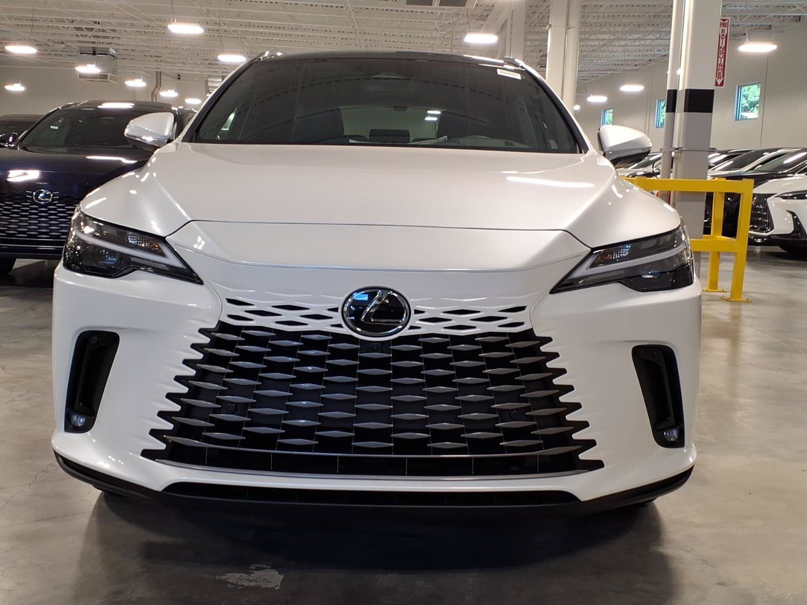 New 2026 Lexus RX 350 w/ Convenience Package AWD/4WD image 2