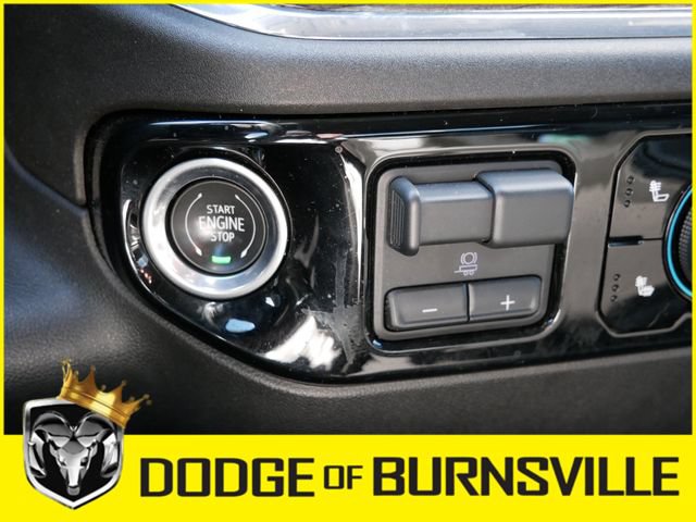 Used 2024 Chevrolet Silverado 3500 LT w/ Convenience Package AWD/4WD image 28