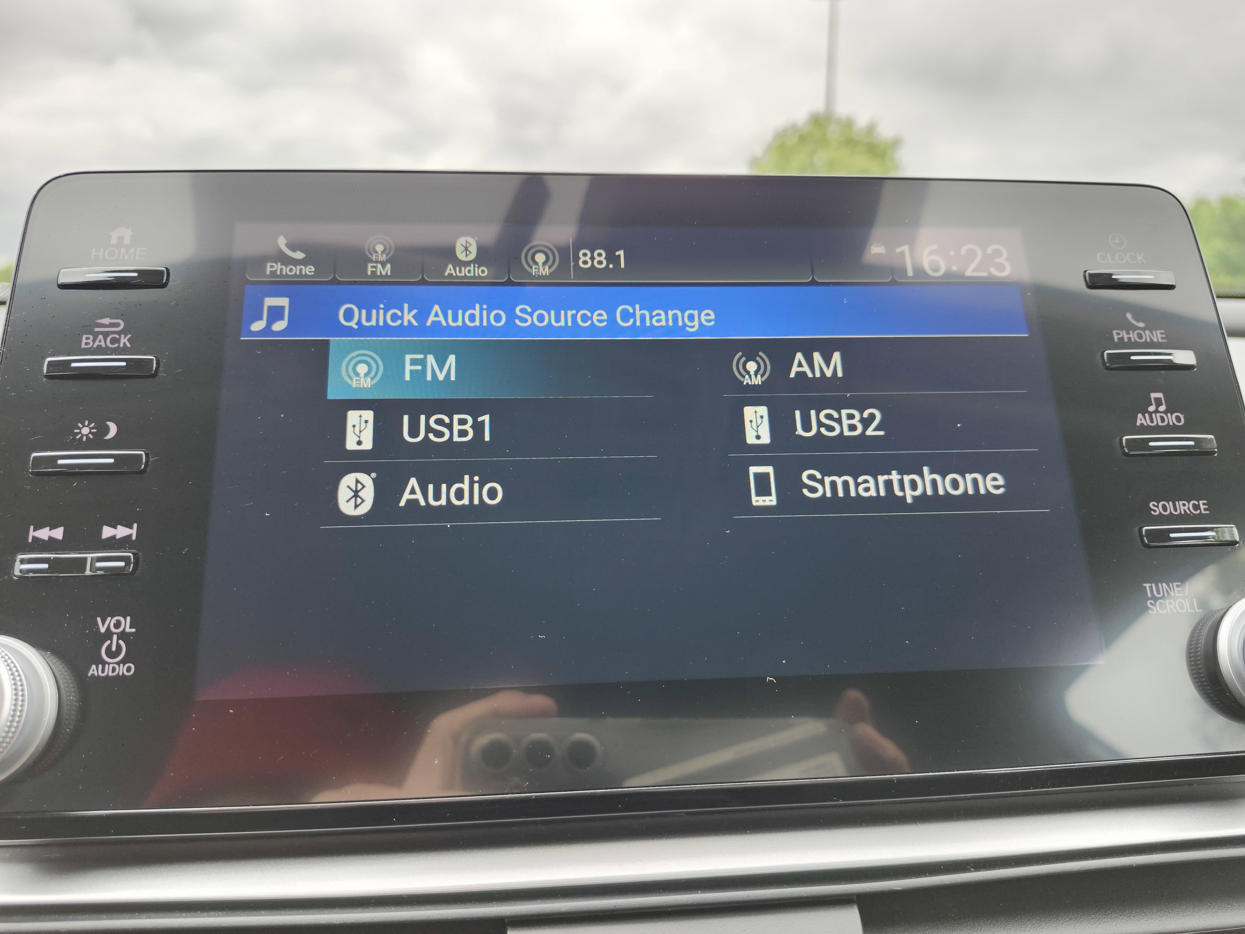 Used 2022 Honda Accord Sport Special Edition image 4